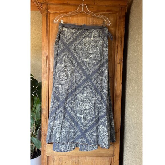 /eis/  I  Cotton Chambray Discharged Printed Indigo Wrap Skirt   I  One Size - Picture 2 of 8